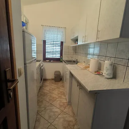 Kolarek Apartment Vir