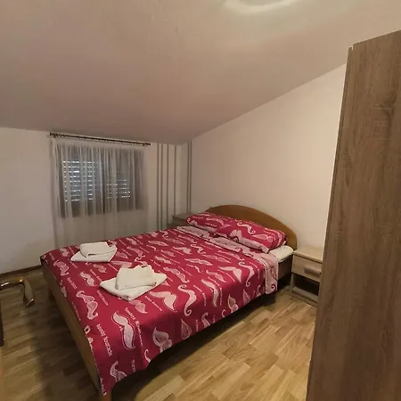 Kolarek Apartman *