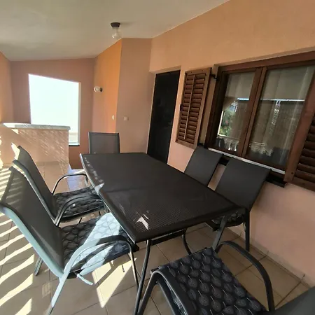 Apartman Kolarek Vir